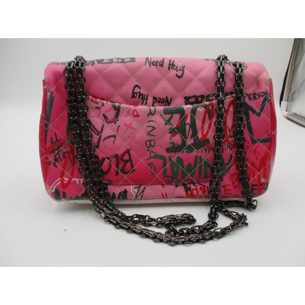 Pink Graffiti Print Quilted Flap Bag Black Chain Strap - Picture 3 of 11